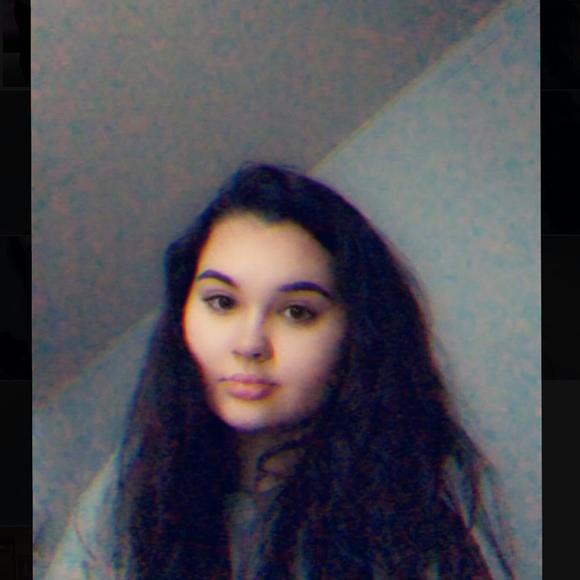 Meet your Posher, Trinity - Picture 1 of 1